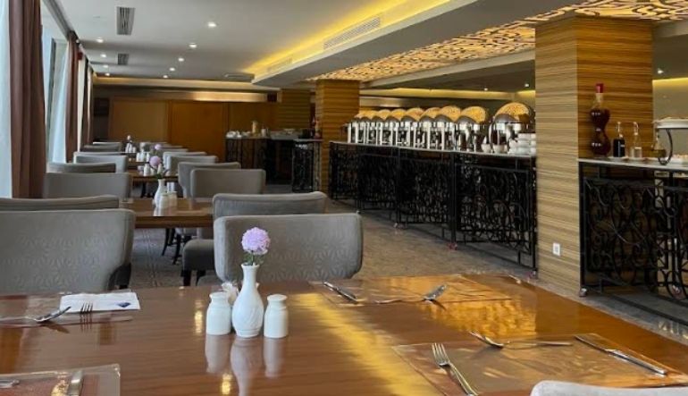 فندق المطلق الرياض