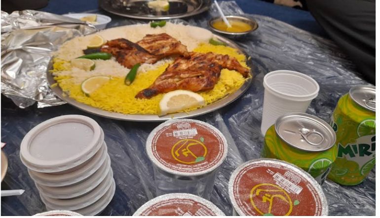 مطعم حنيذ ومندي الجنوب